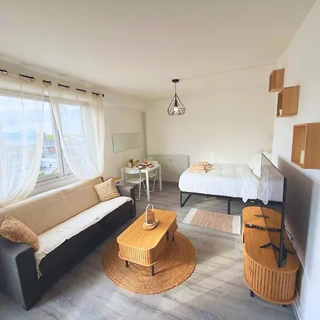 Cosy Au Centre D'evry דירה *