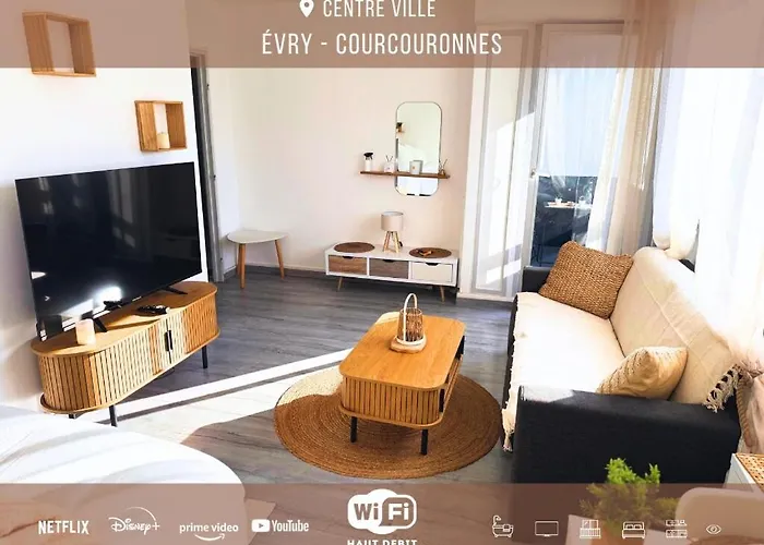 Cosy Au Centre D'evry 아파트