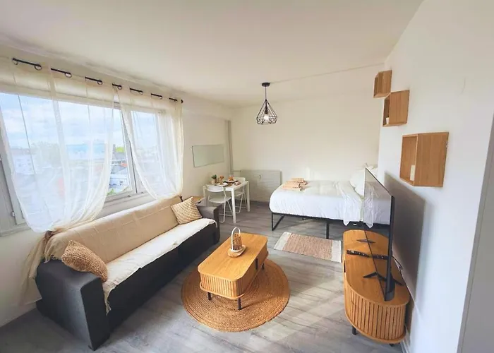 Cosy Au Centre D'evry 아파트 *